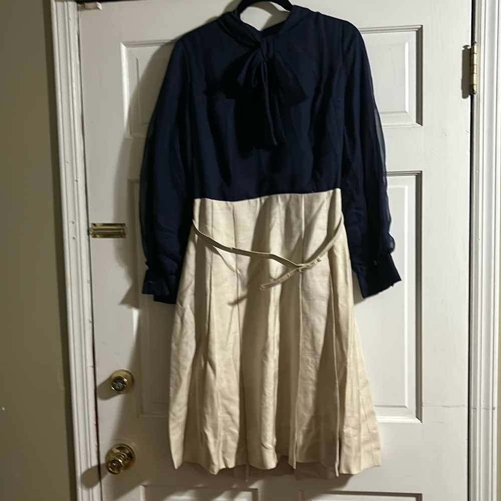 No name never used dress